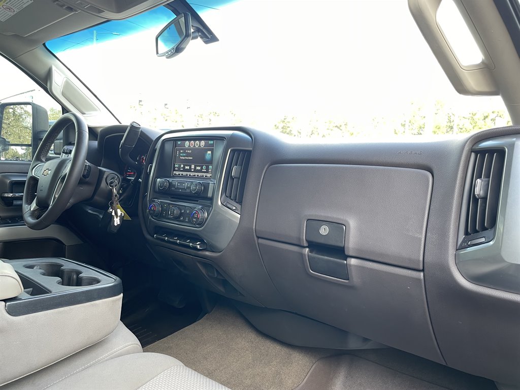 2016 Chevrolet Silverado 2500 LT photo