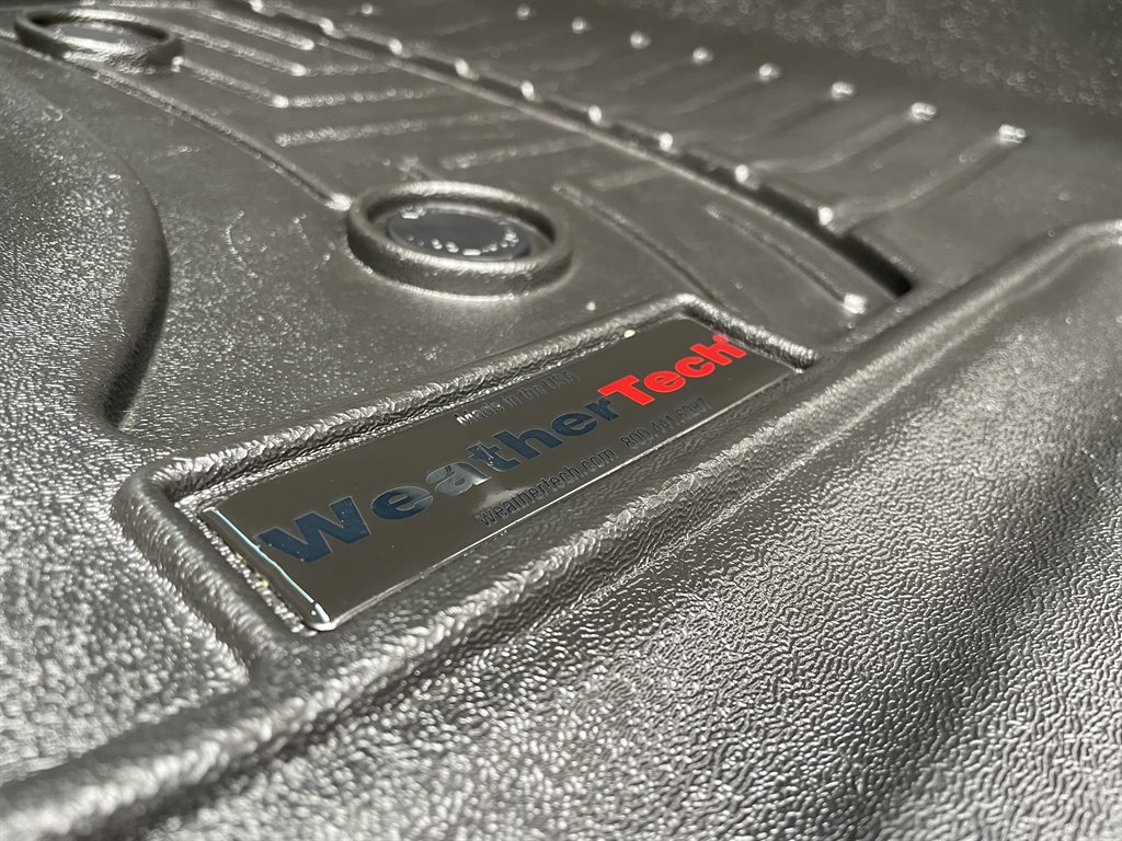 2016 Chevrolet Silverado - $35,999