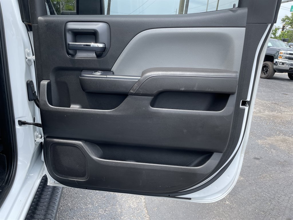 2018 Chevrolet Silverado 3500 W/T photo