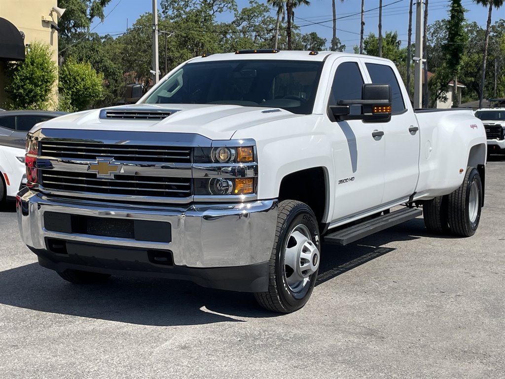 2018 Chevrolet Silverado 3500 W/T photo