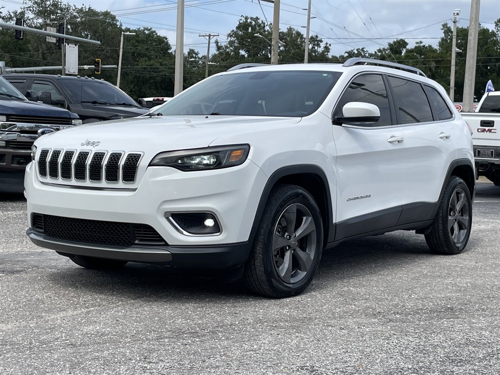 2019 Jeep Cherokee - $10,999