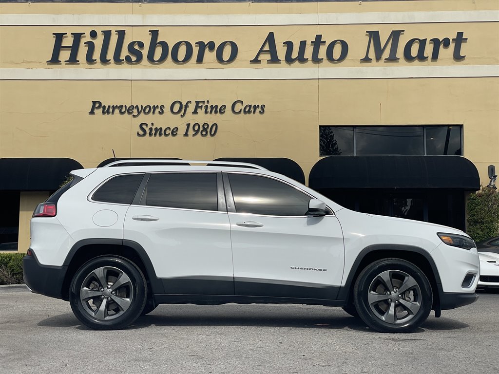 2019 Jeep Cherokee - $10,999