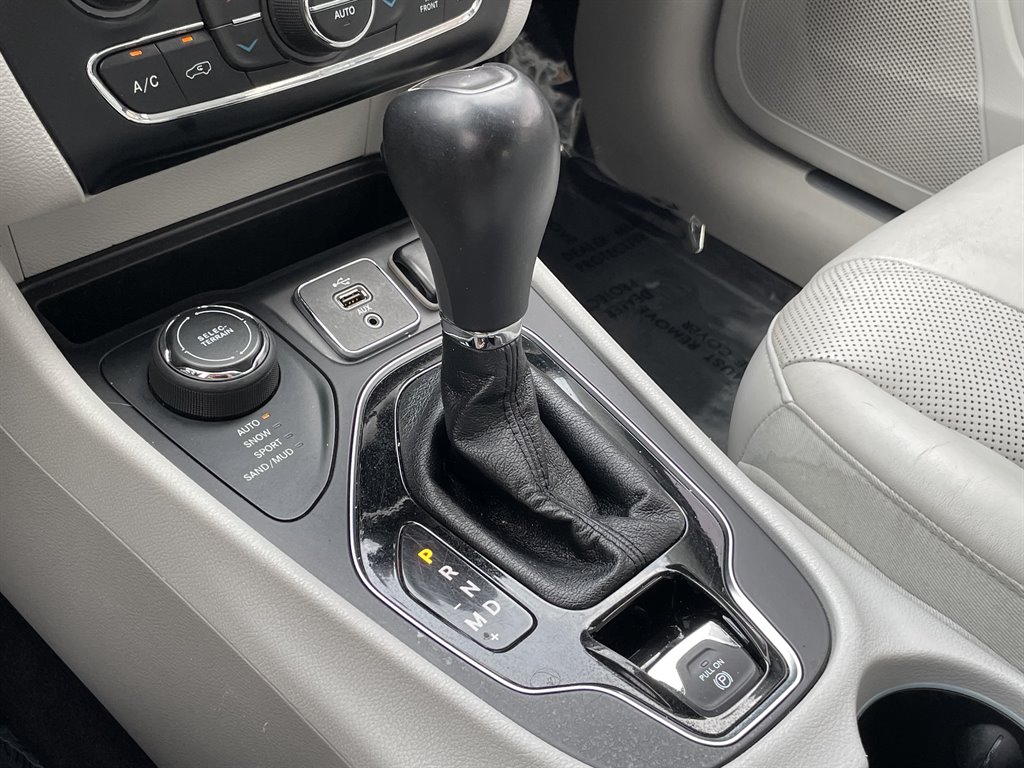 2019 Jeep Cherokee - $10,999