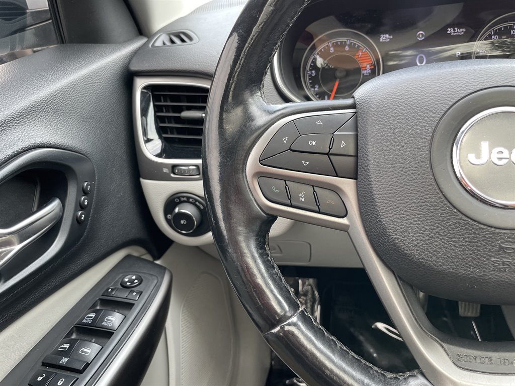 2019 Jeep Cherokee - $10,999