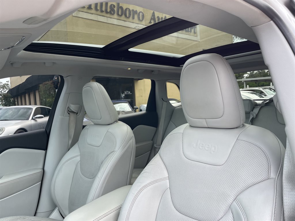 2019 Jeep Cherokee - $10,999