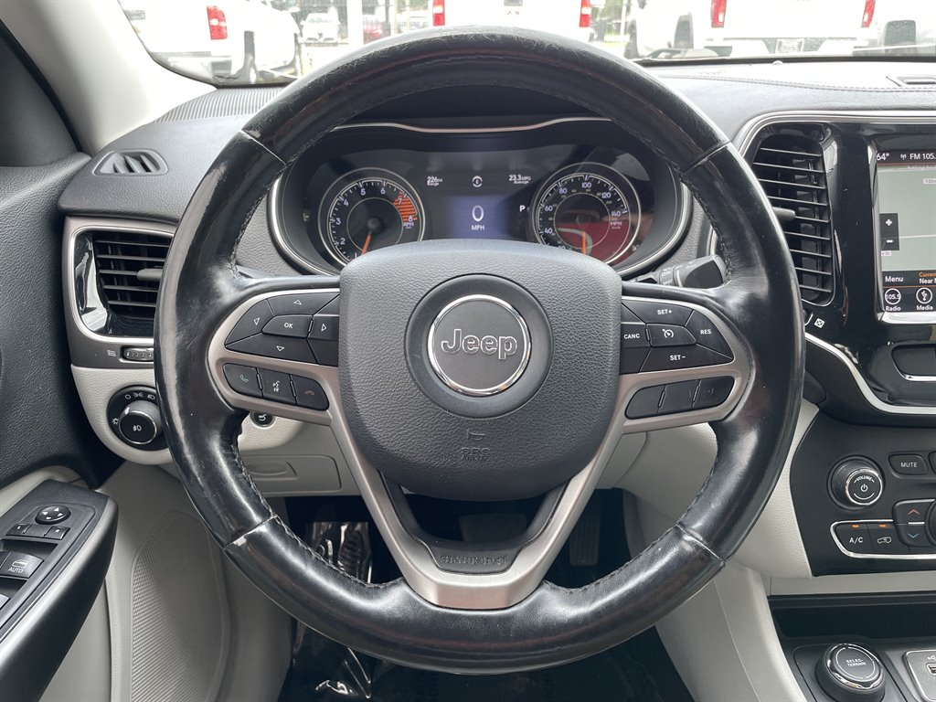 2019 Jeep Cherokee - $10,999