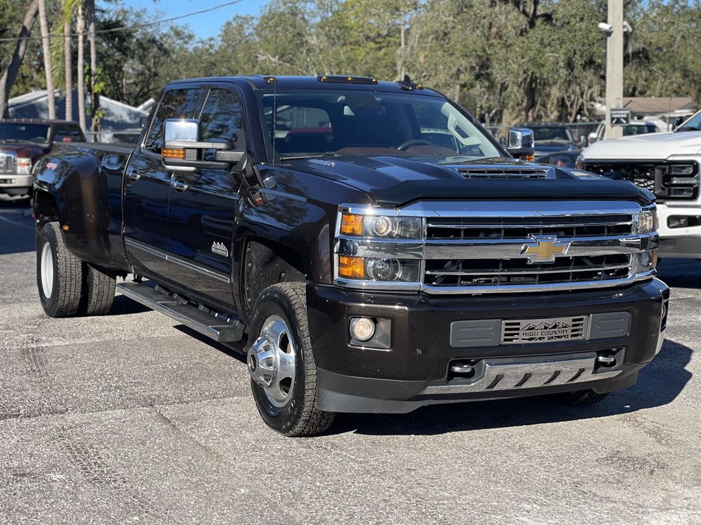 2018 Chevrolet Silverado 3500 High Country photo