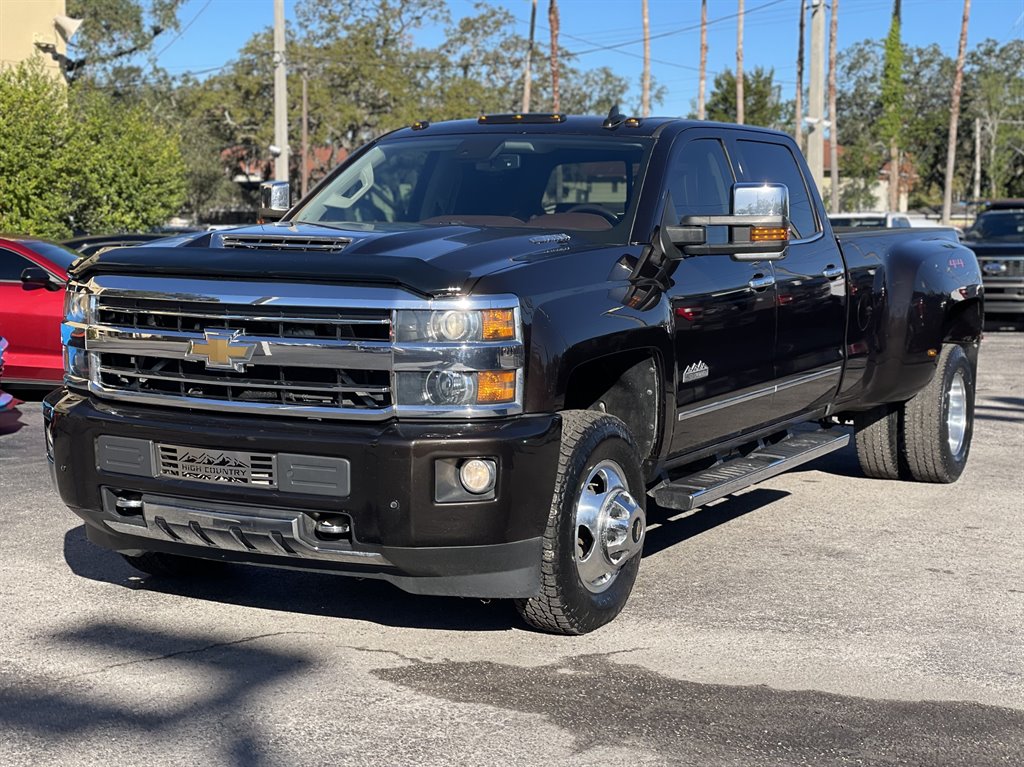 2018 Chevrolet Silverado 3500 High Country photo