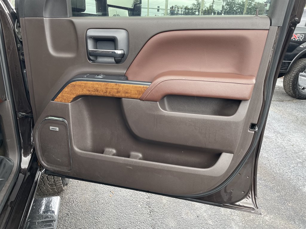 2018 Chevrolet Silverado 3500 High Country photo