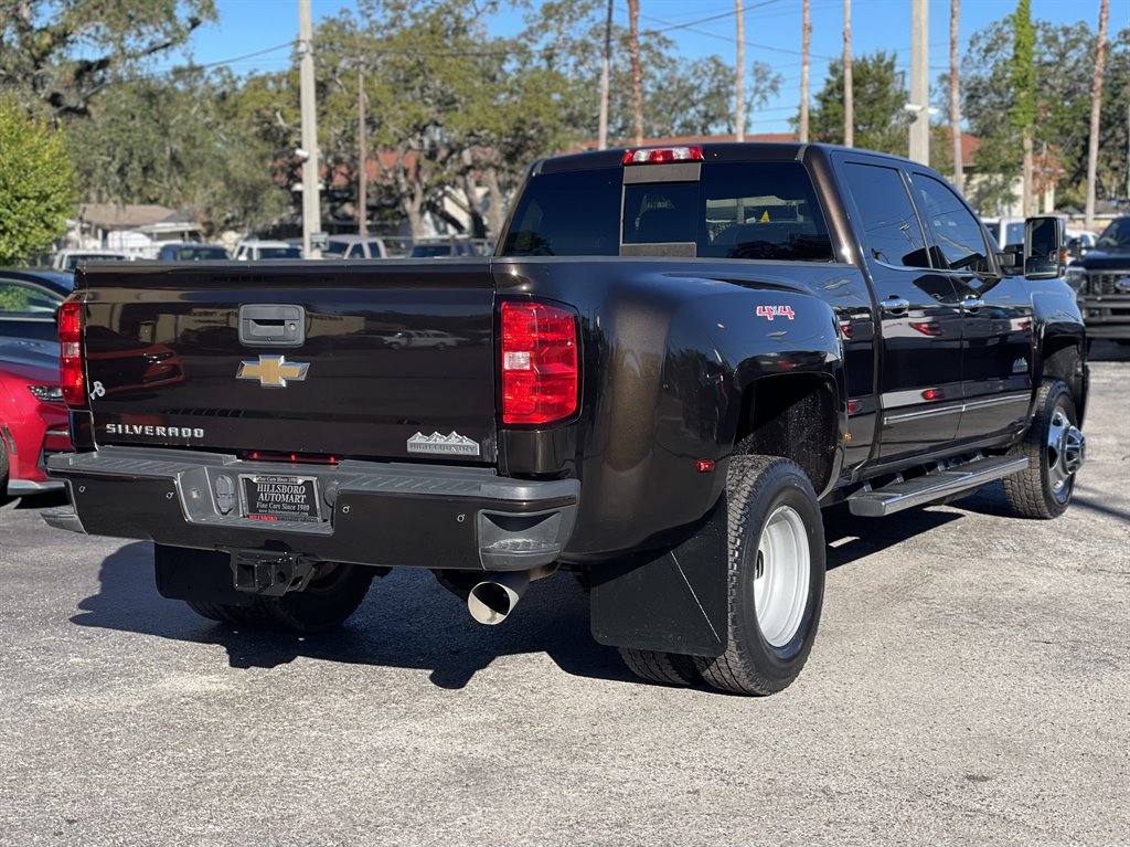 2018 Chevrolet Silverado 3500 High Country photo