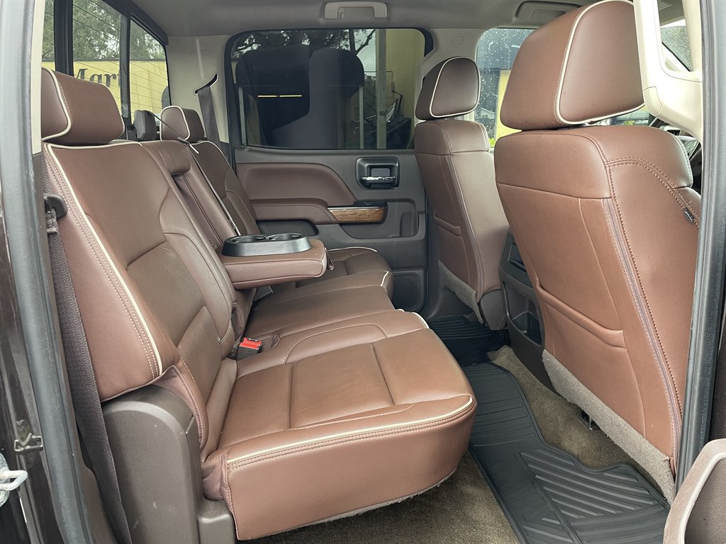 2018 Chevrolet Silverado 3500 High Country photo