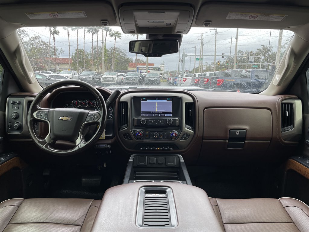 2018 Chevrolet Silverado 3500 High Country photo