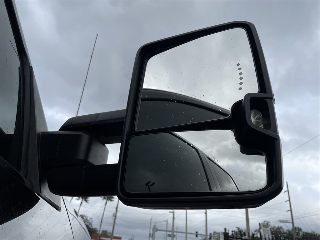 2018 Chevrolet Silverado 3500 High Country photo