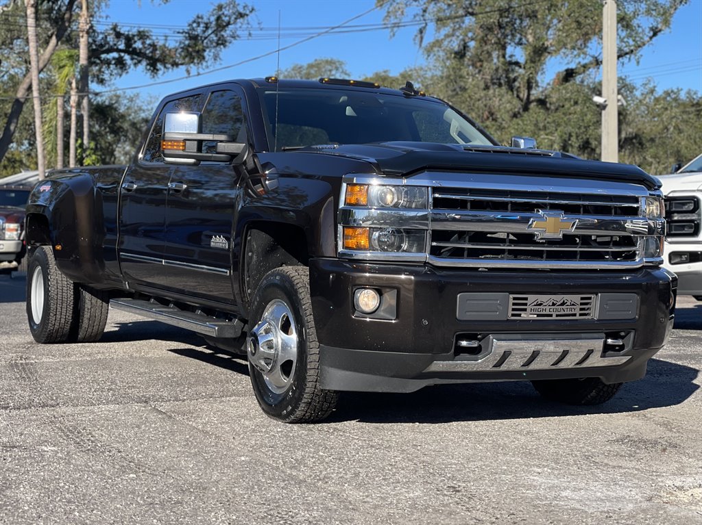 2018 Chevrolet Silverado 3500 High Country photo