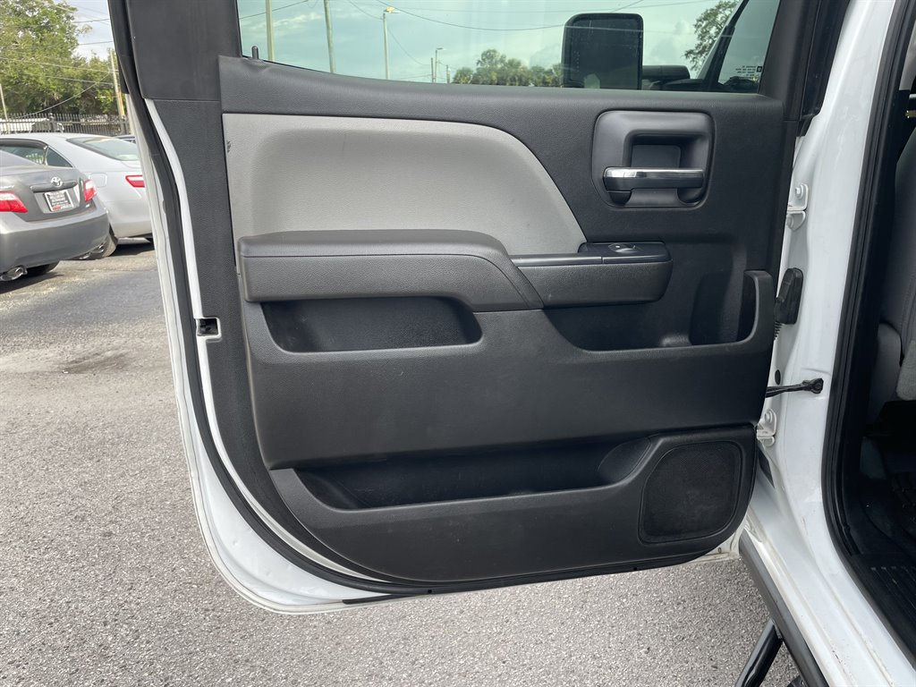 2017 Chevrolet Silverado - $29,999