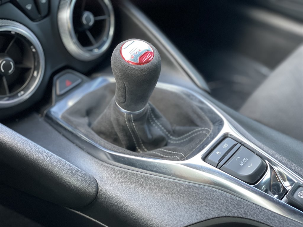 2020 Chevrolet Camaro - $46,999