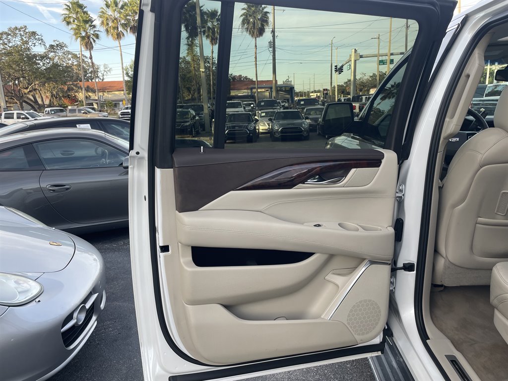 2016 Cadillac Escalade - $17,999