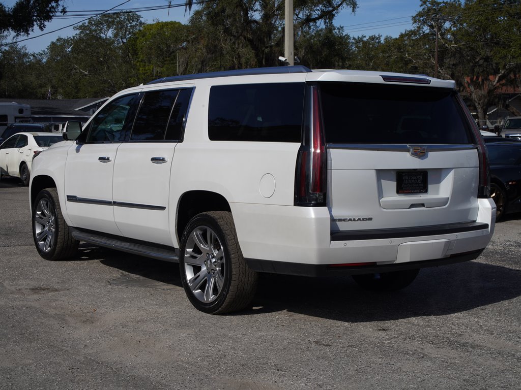2016 Cadillac Escalade - $17,999