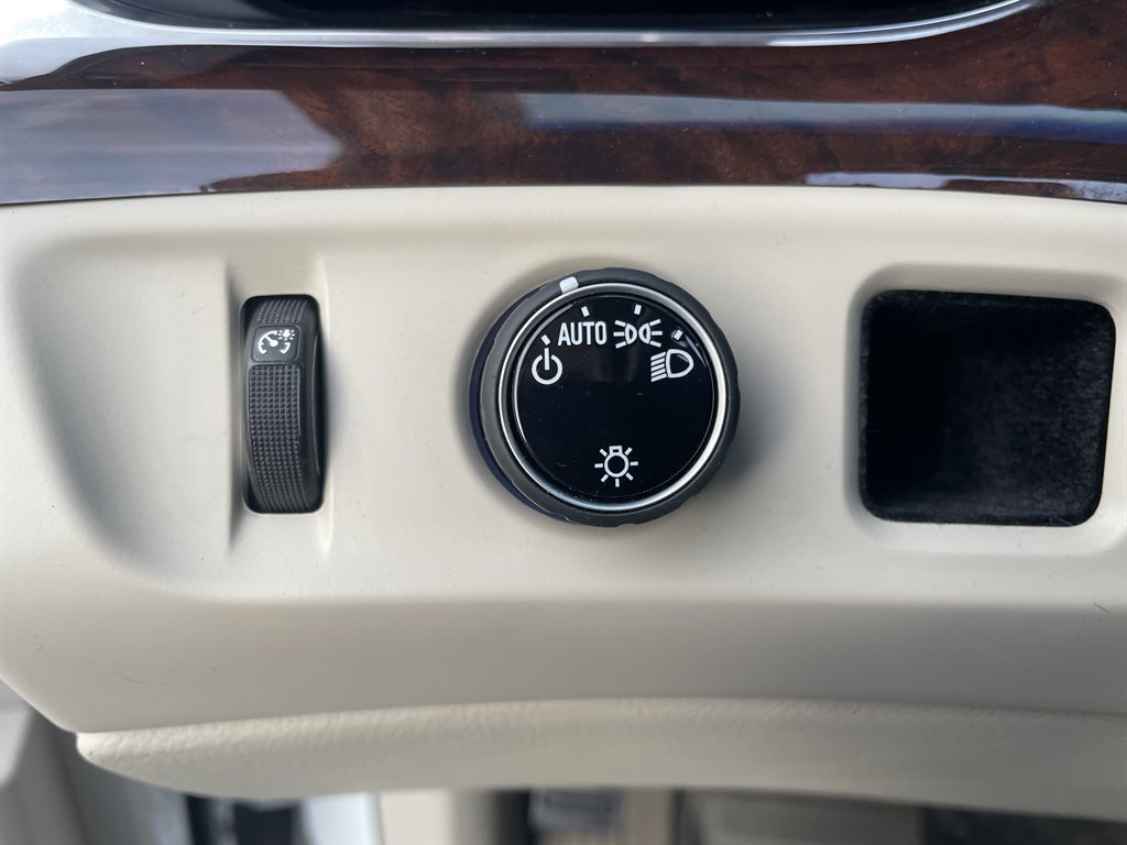 2016 Cadillac Escalade - $17,999