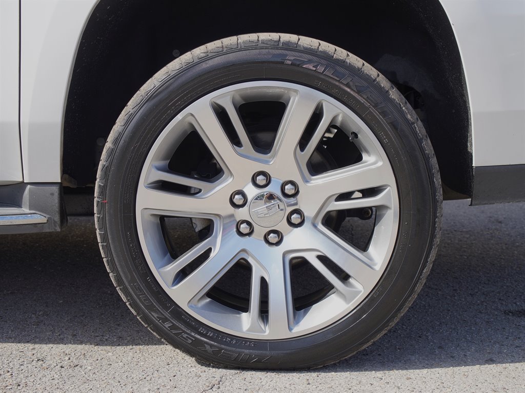 2016 Cadillac Escalade - $17,999