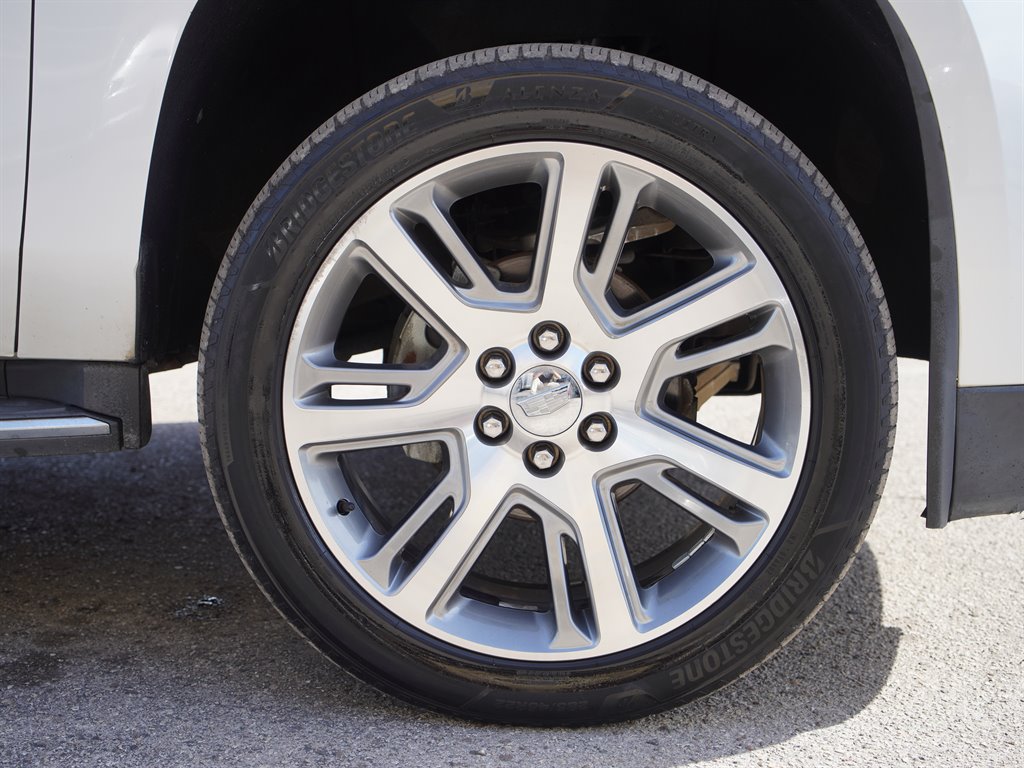 2016 Cadillac Escalade - $17,999