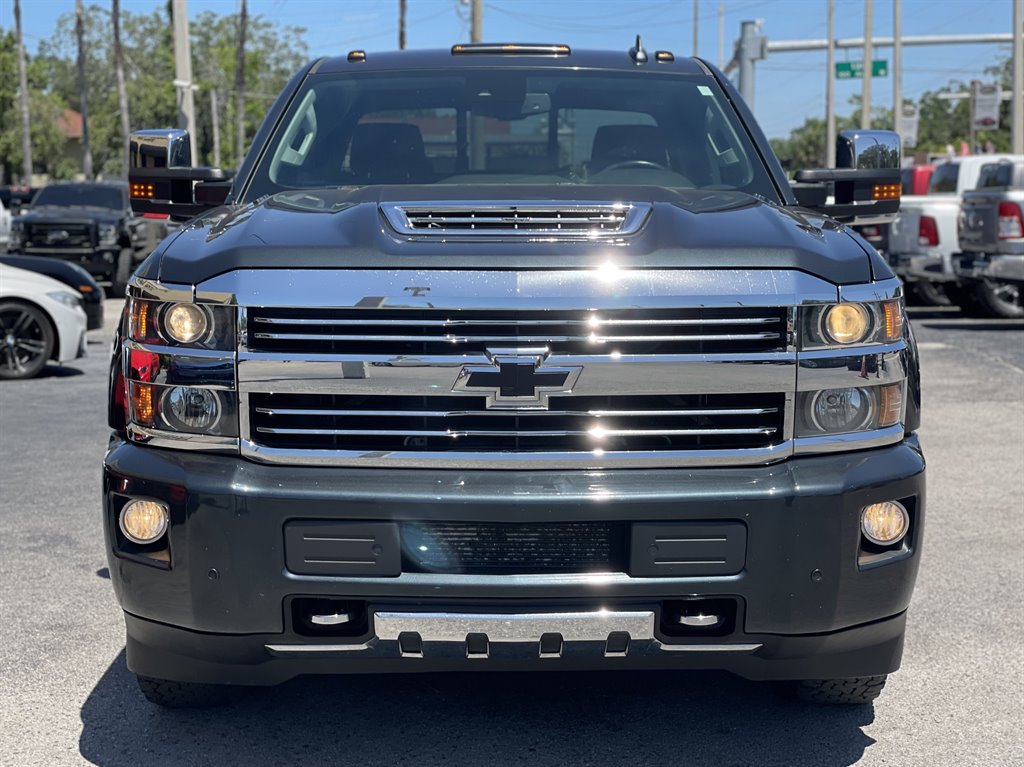 2017 Chevrolet Silverado 3500 High Country photo