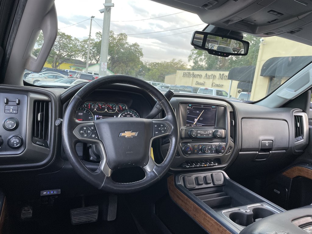 2017 Chevrolet Silverado 3500 High Country photo