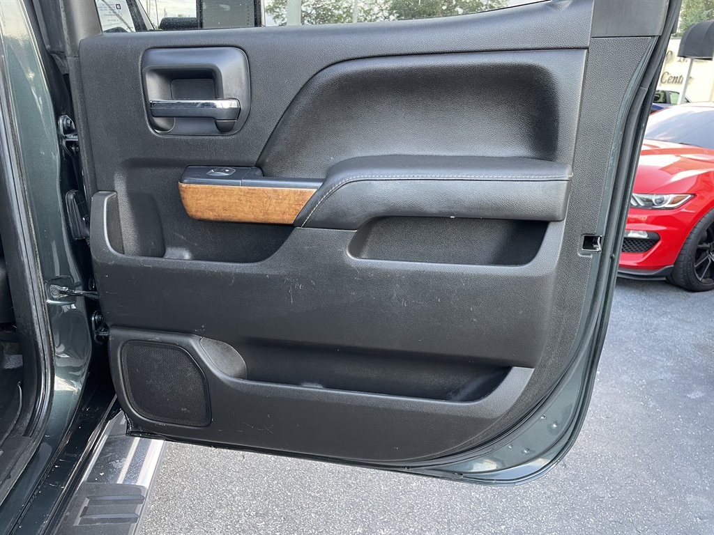 2017 Chevrolet Silverado - $34,999