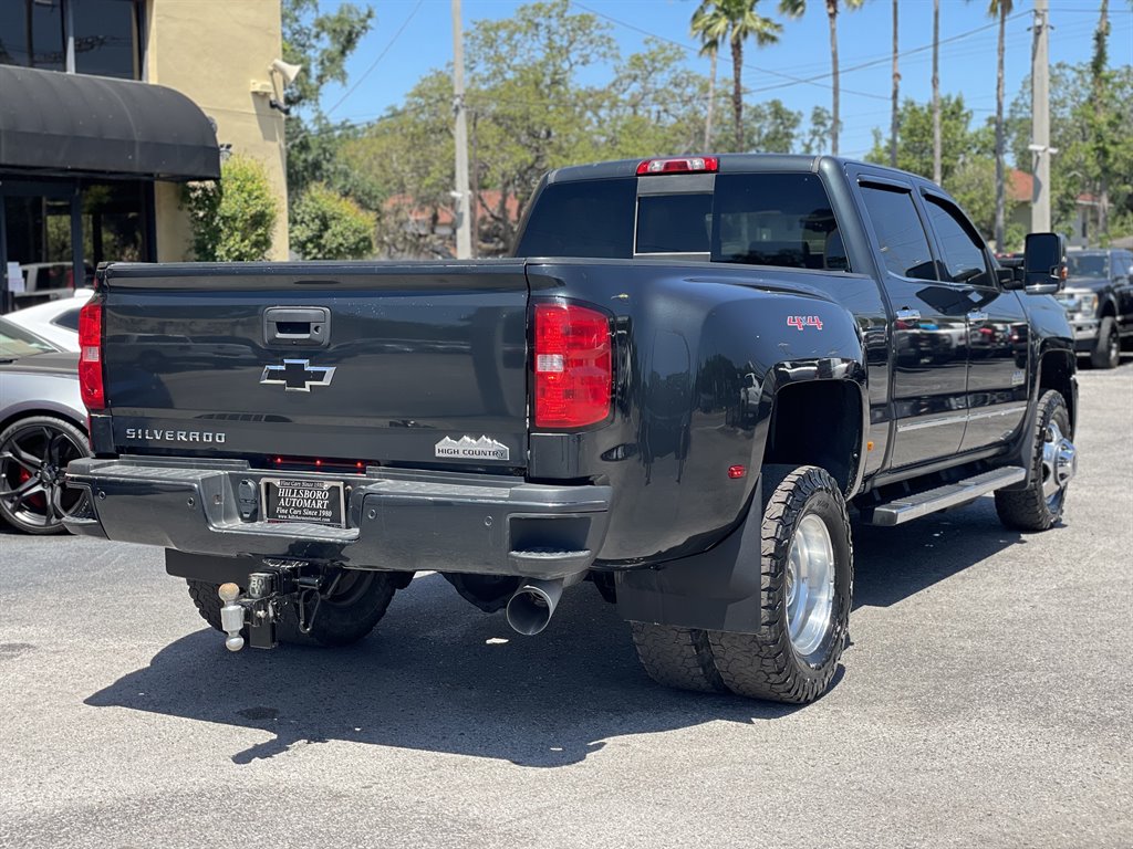 2017 Chevrolet Silverado 3500 High Country photo