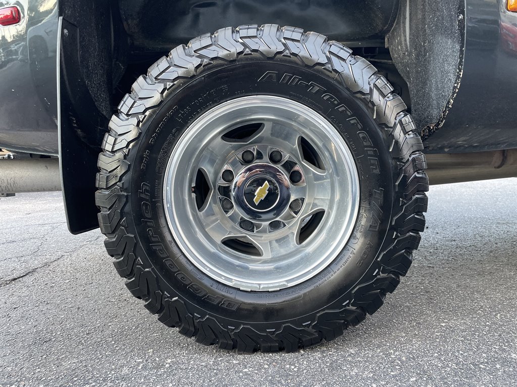 2017 Chevrolet Silverado - $34,999