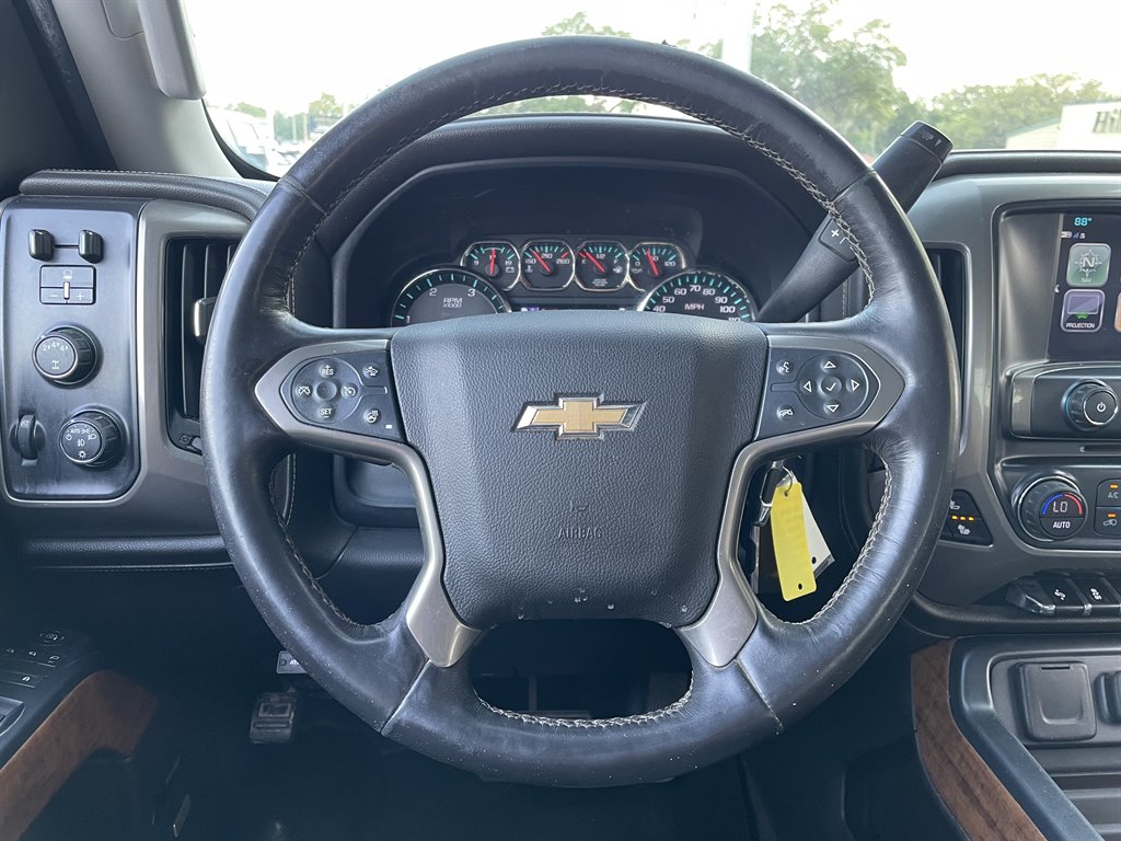 2017 Chevrolet Silverado 3500 High Country photo