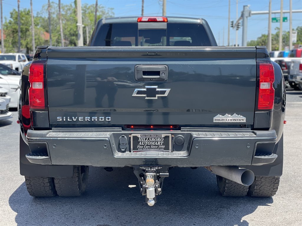 2017 Chevrolet Silverado 3500 High Country photo