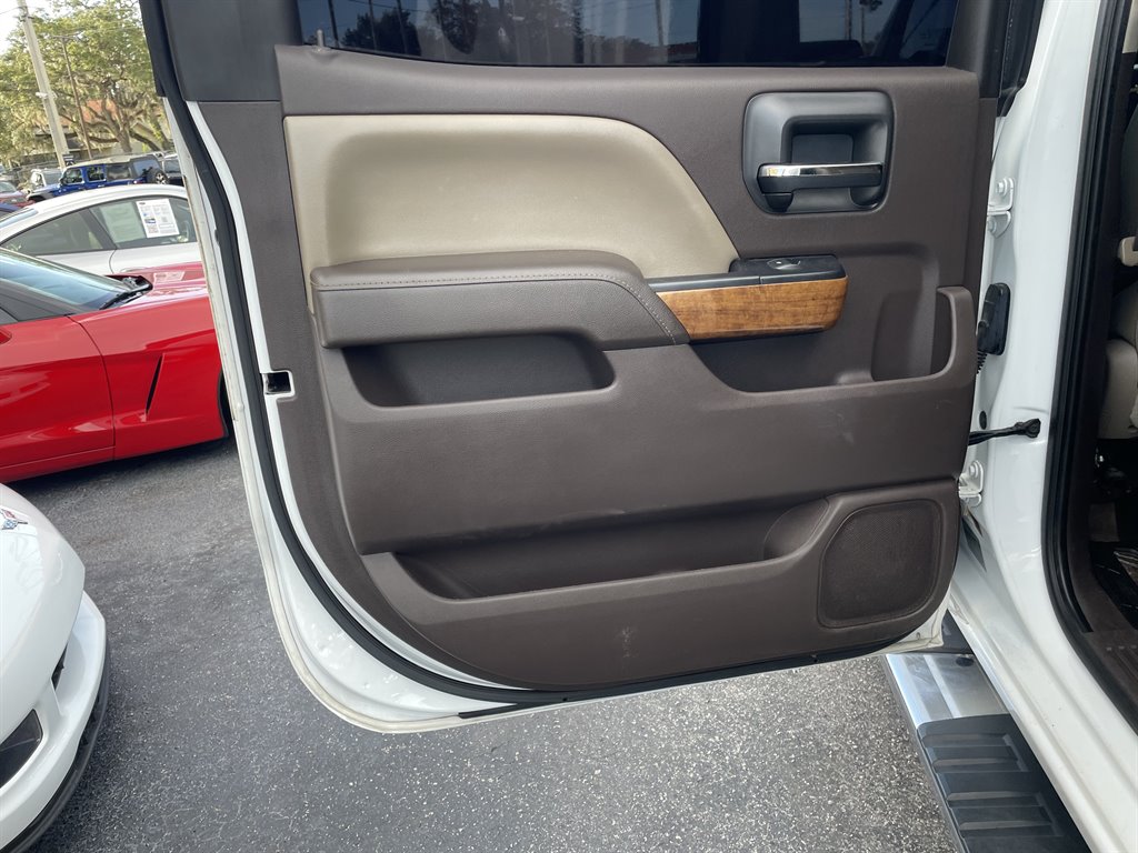 2017 Chevrolet Silverado - $29,999