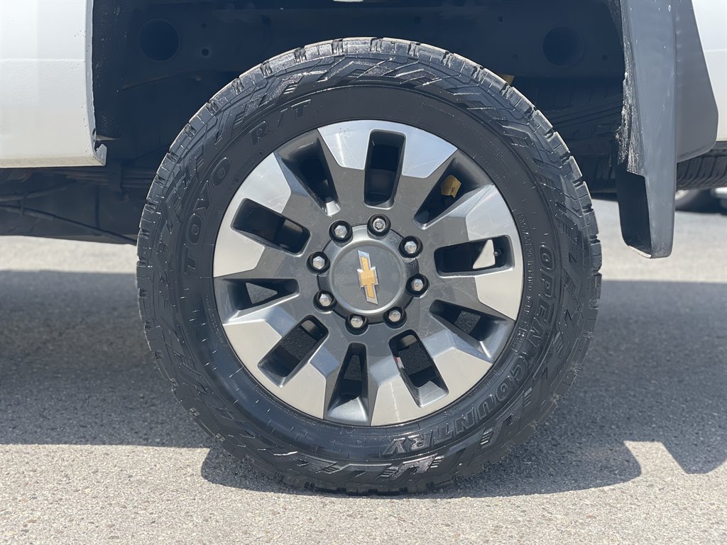 2017 Chevrolet Silverado - $29,999