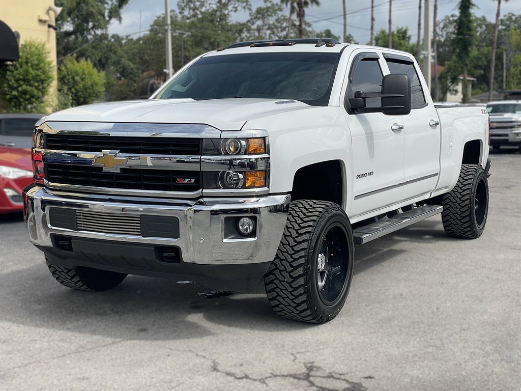 2015 Chevrolet Silverado - $45,999
