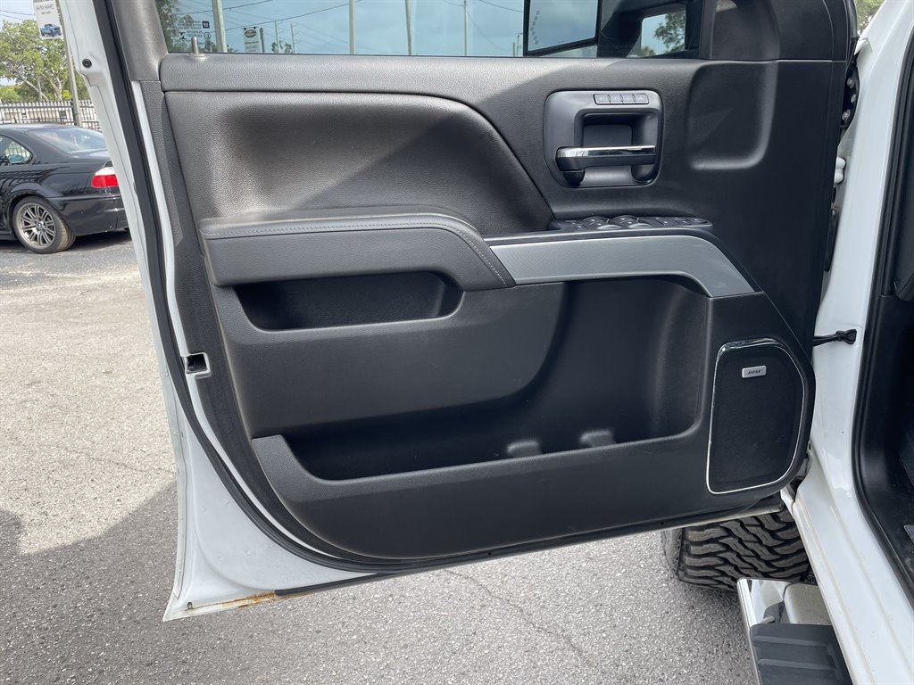 2015 Chevrolet Silverado - $45,999