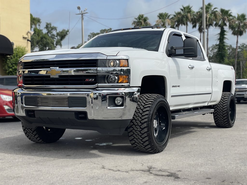 2015 Chevrolet Silverado - $45,999