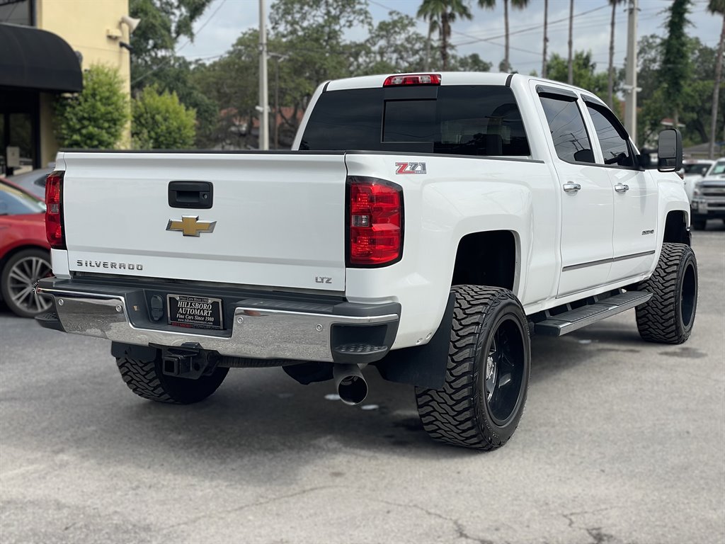 2015 Chevrolet Silverado - $45,999