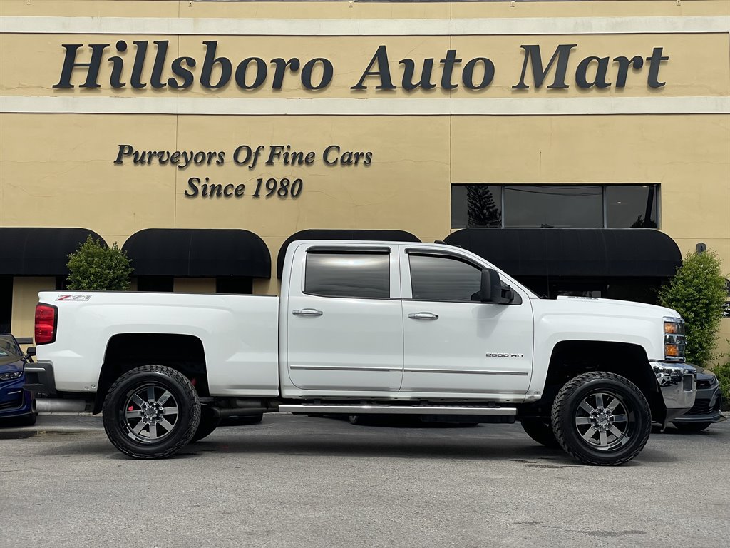 2015 Chevrolet Silverado - $45,999