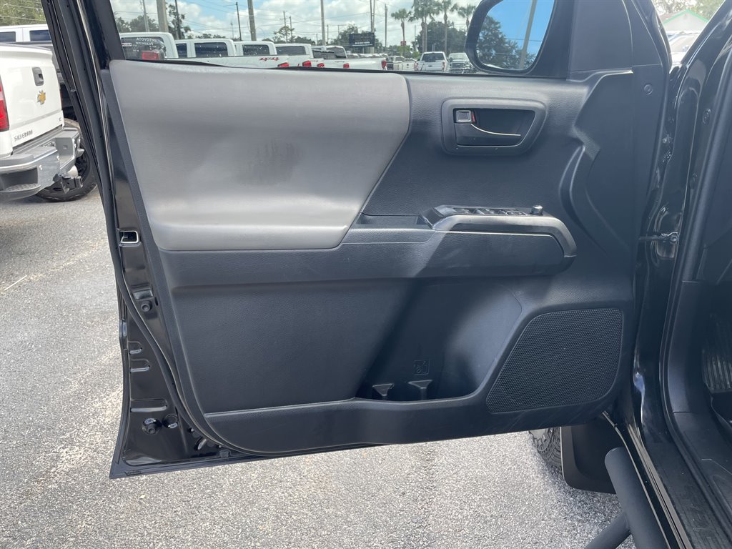 2018 Toyota Tacoma - $21,999