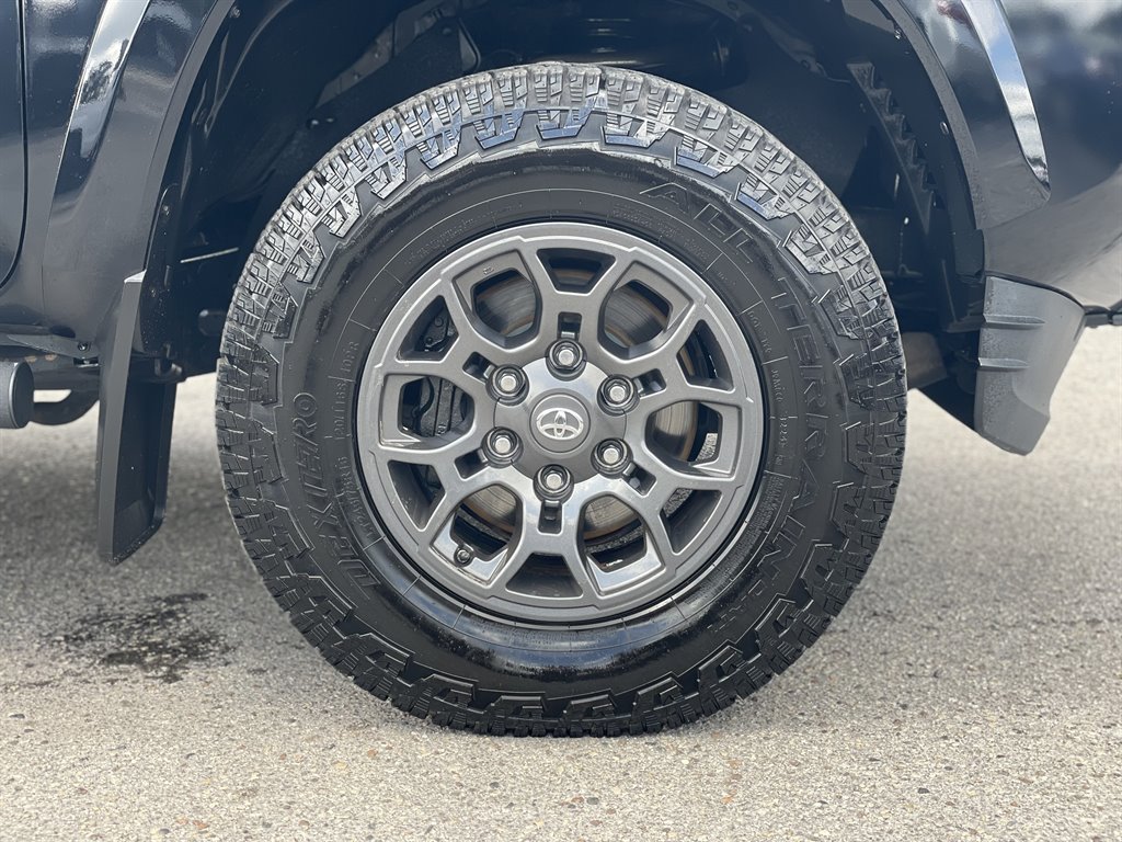 2018 Toyota Tacoma - $21,999