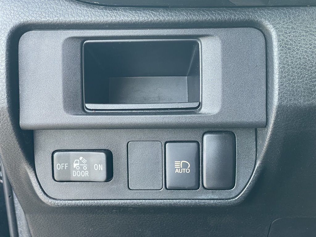 2018 Toyota Tacoma - $21,999