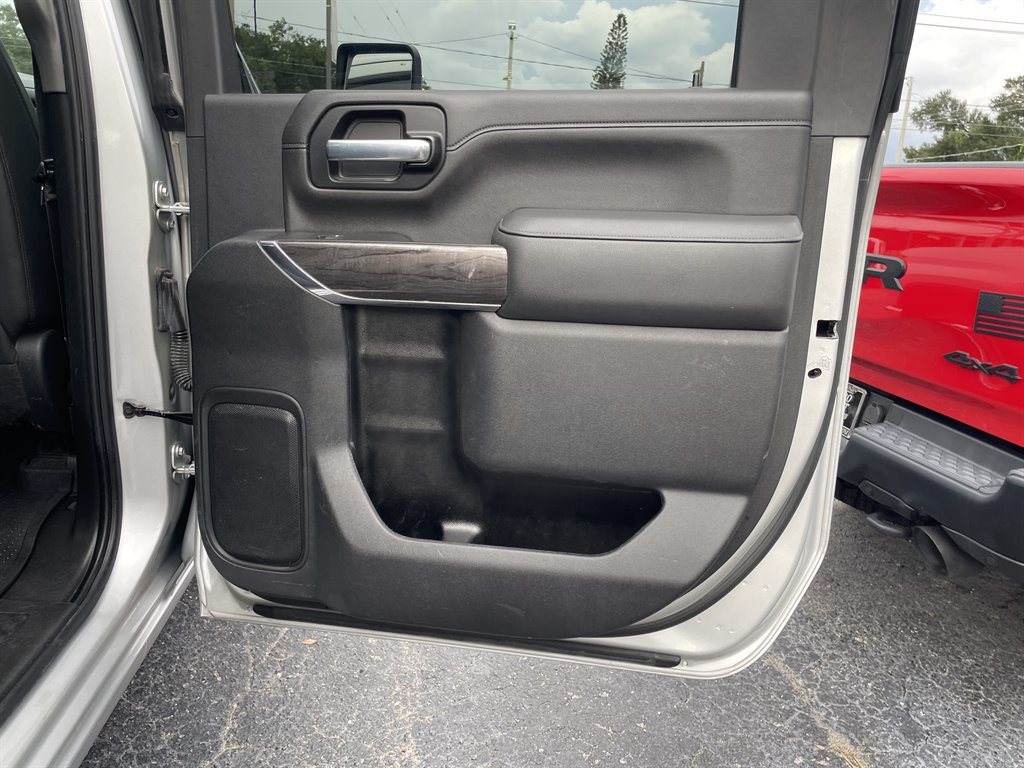 2021 Chevrolet Silverado - $42,999