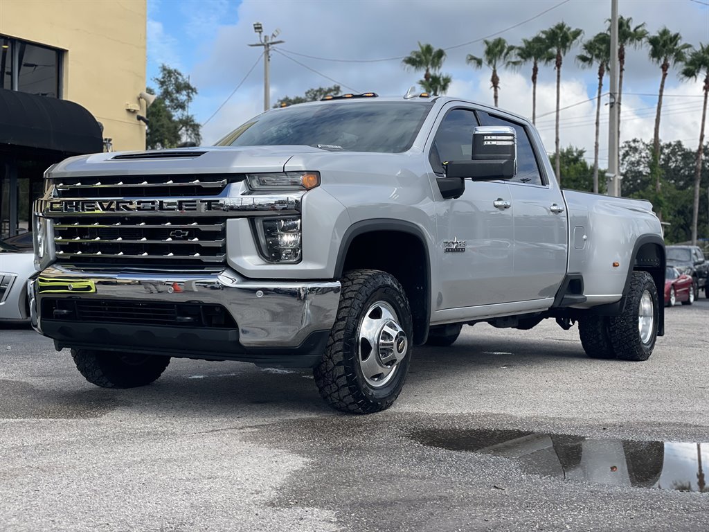 2021 Chevrolet Silverado - $42,999