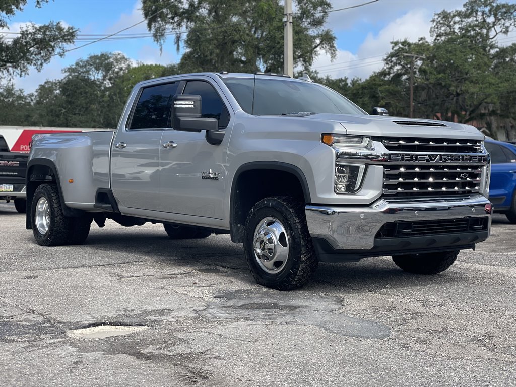 2021 Chevrolet Silverado - $42,999