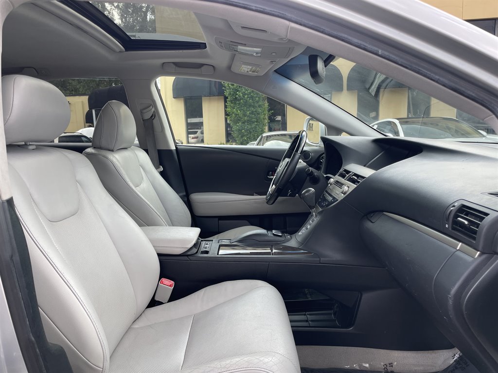 2013 Lexus RX - $11,999