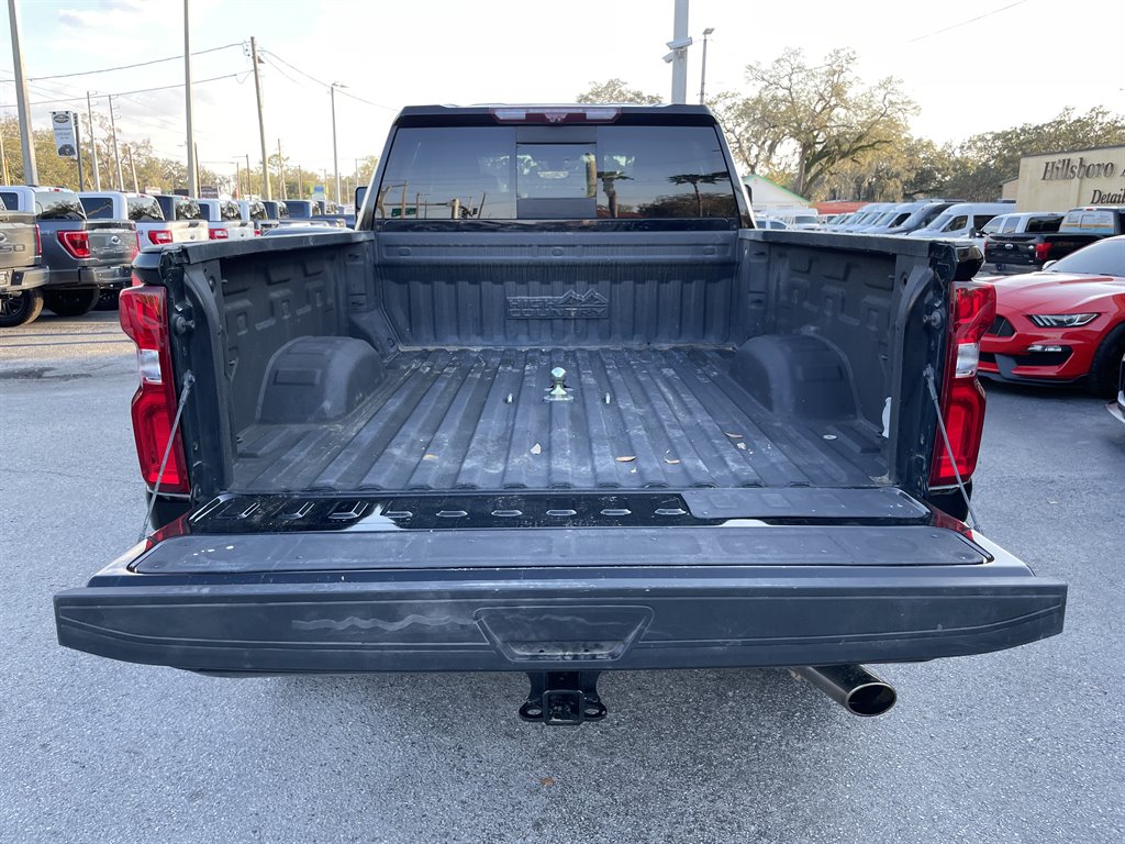 2022 Chevrolet Silverado 2500 High Country photo