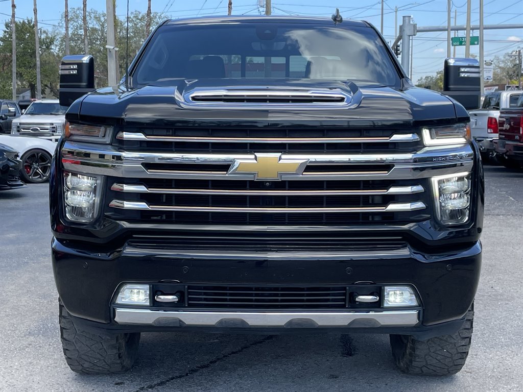 2022 Chevrolet Silverado 2500 High Country photo