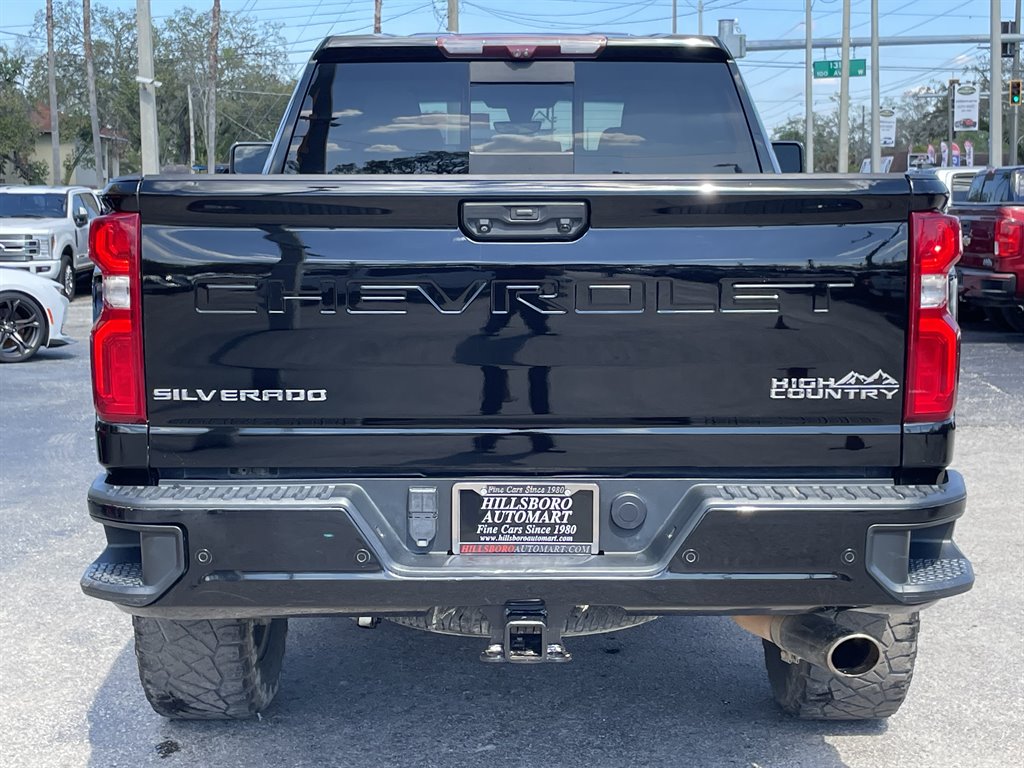 2022 Chevrolet Silverado 2500 High Country photo