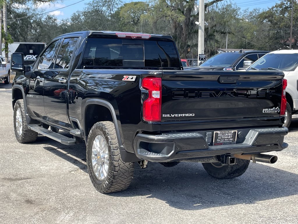 2022 Chevrolet Silverado 2500 High Country photo